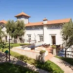 Paradise Villa - 9 Bedrooms