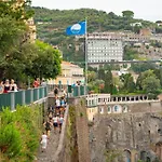 Holiday And Relax In Sorrento