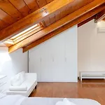 Sorrento Realty Holidays Vinny House