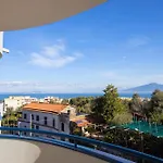 Sorrentovibes - Modern Family Apt Sorrento With Views