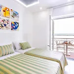 Sorrentovibes - New & Stylish Two Bedroom Apartment With Balconies