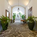 Estate4Home - Henry House