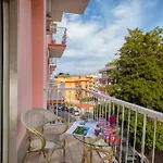 Estate4Home - L\'Onda Viola