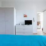 Sorrento Realty Holidays - Sun&Sea