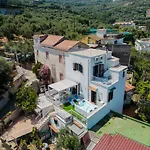 Relais Francesca Pool&View