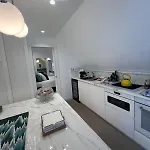 Maison Lady Claudia Luxury Accommodation
