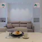 Maison Adriana