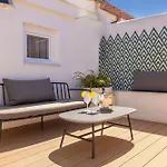 Boutique Suites 186