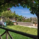 Villa Caruso Private Heated Pool & Sea View