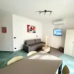 Happiness Apartment