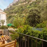 Charming&Modern One-Bedroom Apartment In Sorrento