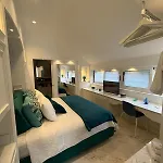 Maison Lady Claudia Luxury Accommodation