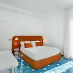 Marina Grande Residence