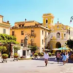 La Casa Del Notaio