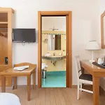Hotel Tourist