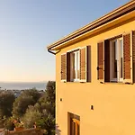 Lemon Flats Sorrento 2