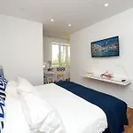 Casa Pantone