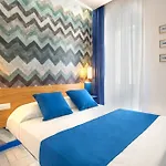 Corte\'S Room