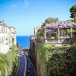 Maison Flavia