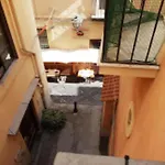Domino House Sorrento Center