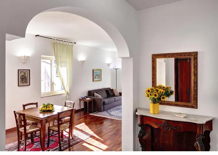 Sound Of The Sun Apartment
