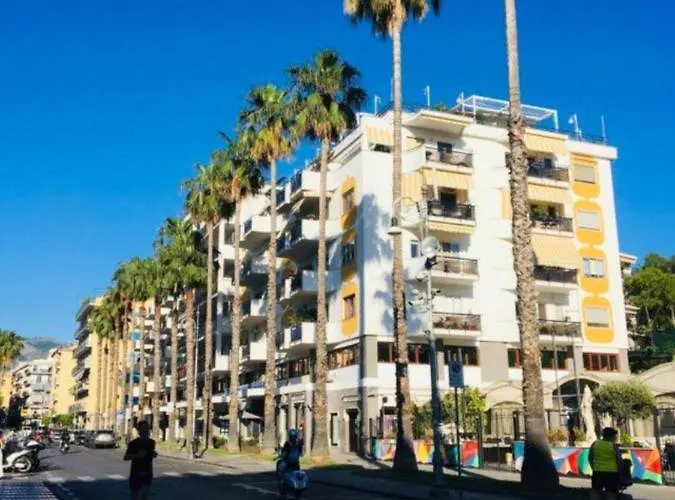 The Place Piazza Lauro