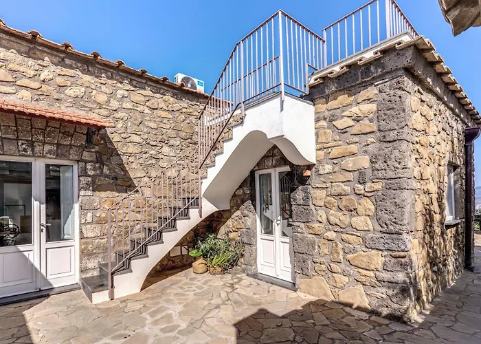Villa Giulia Boutique Views Pool And Guest Services