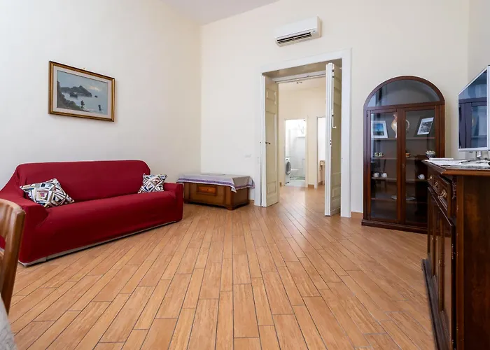 Maya Home Sorrento Old Town