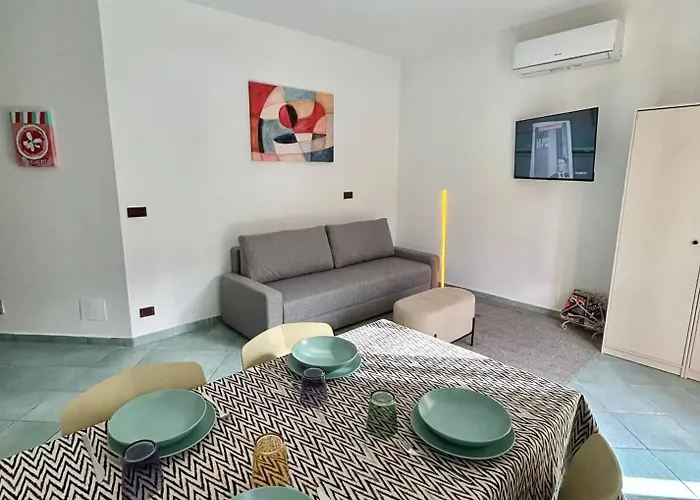 Happiness Apartment