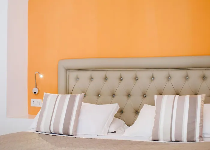 Sorrento Comfort Rooms Con Piscina