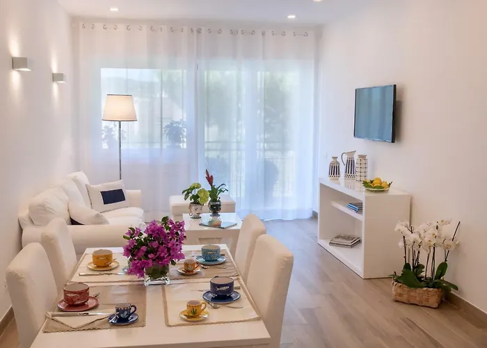 Solymar Apartments