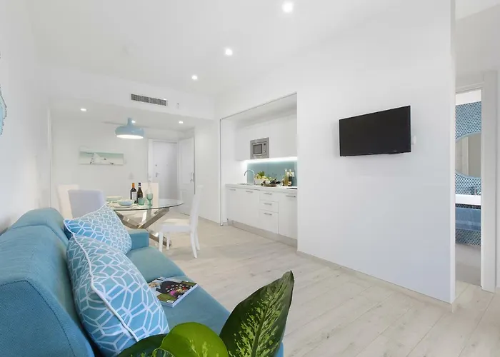 Amore Rentals - Sara Home