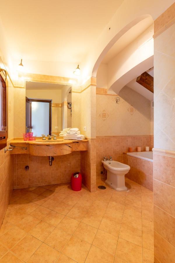 Rossy House Apartment *