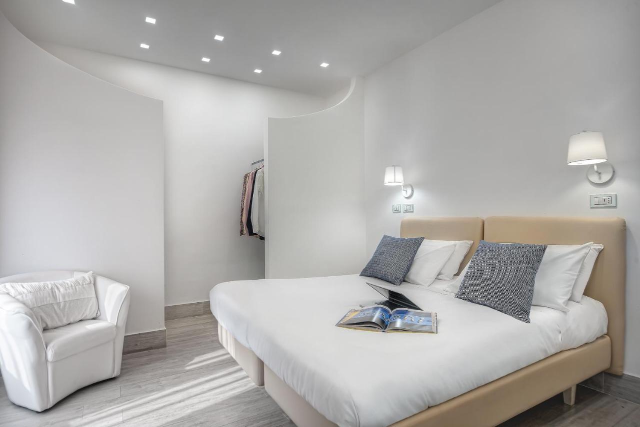 Apartment Total White