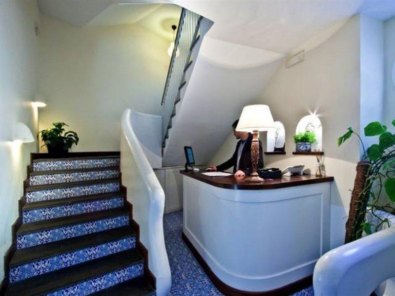 Mignon Meuble 3*