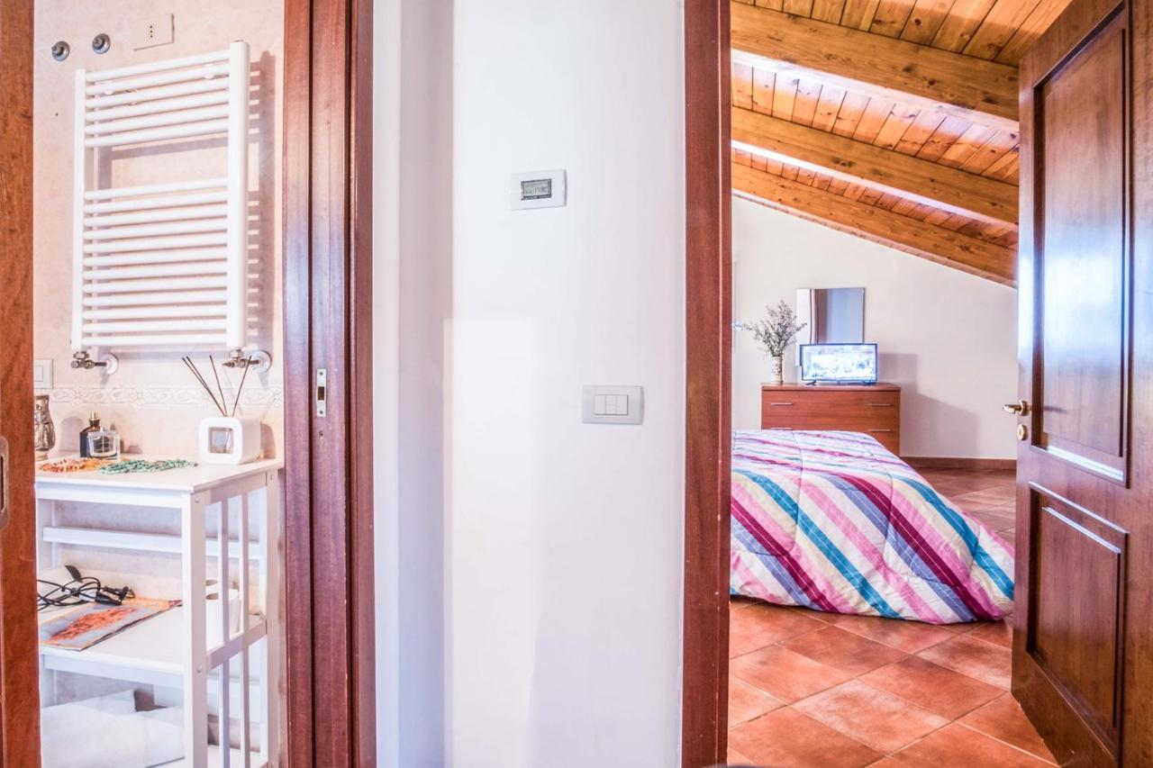 Amore Rentals - Maison Palazzo Correale Apartment *