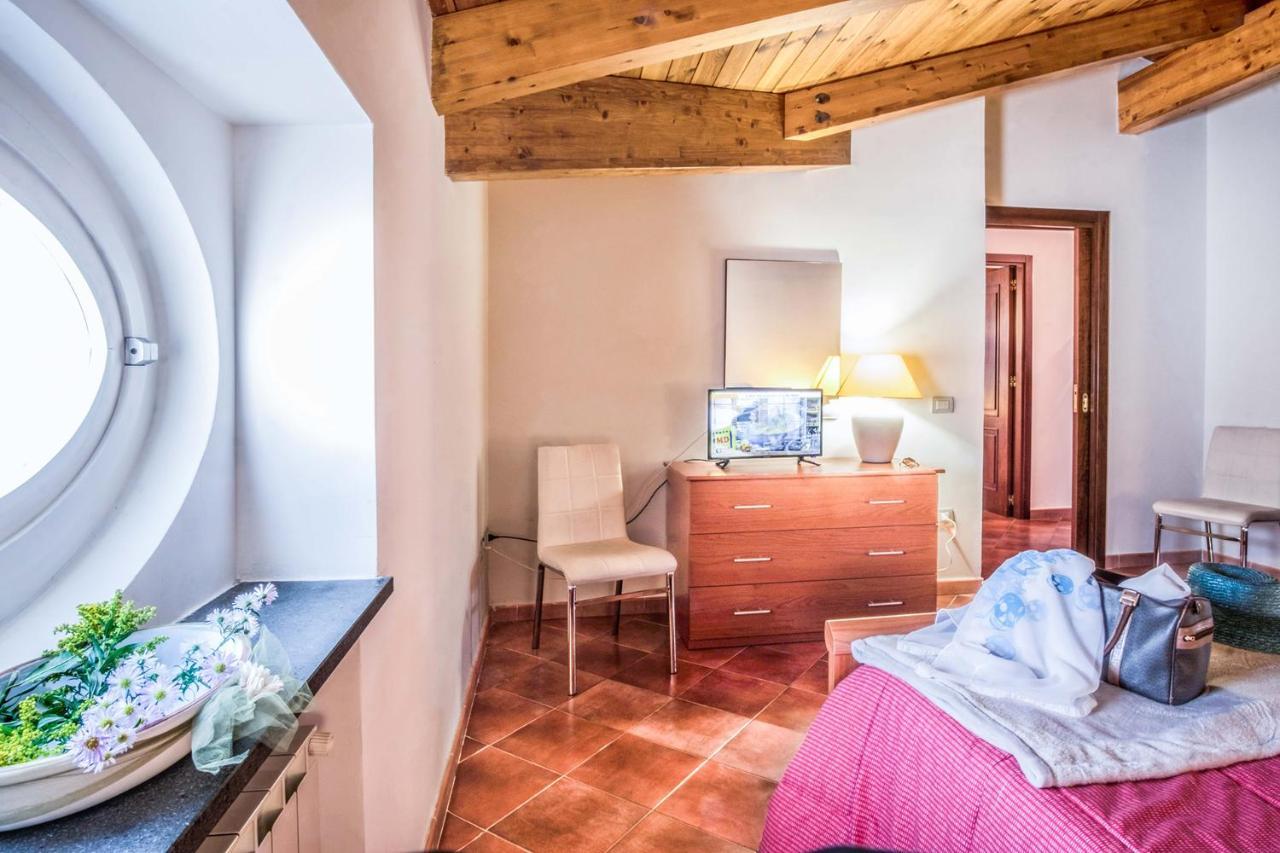 Amore Rentals - Maison Palazzo Correale Apartment Sorrento