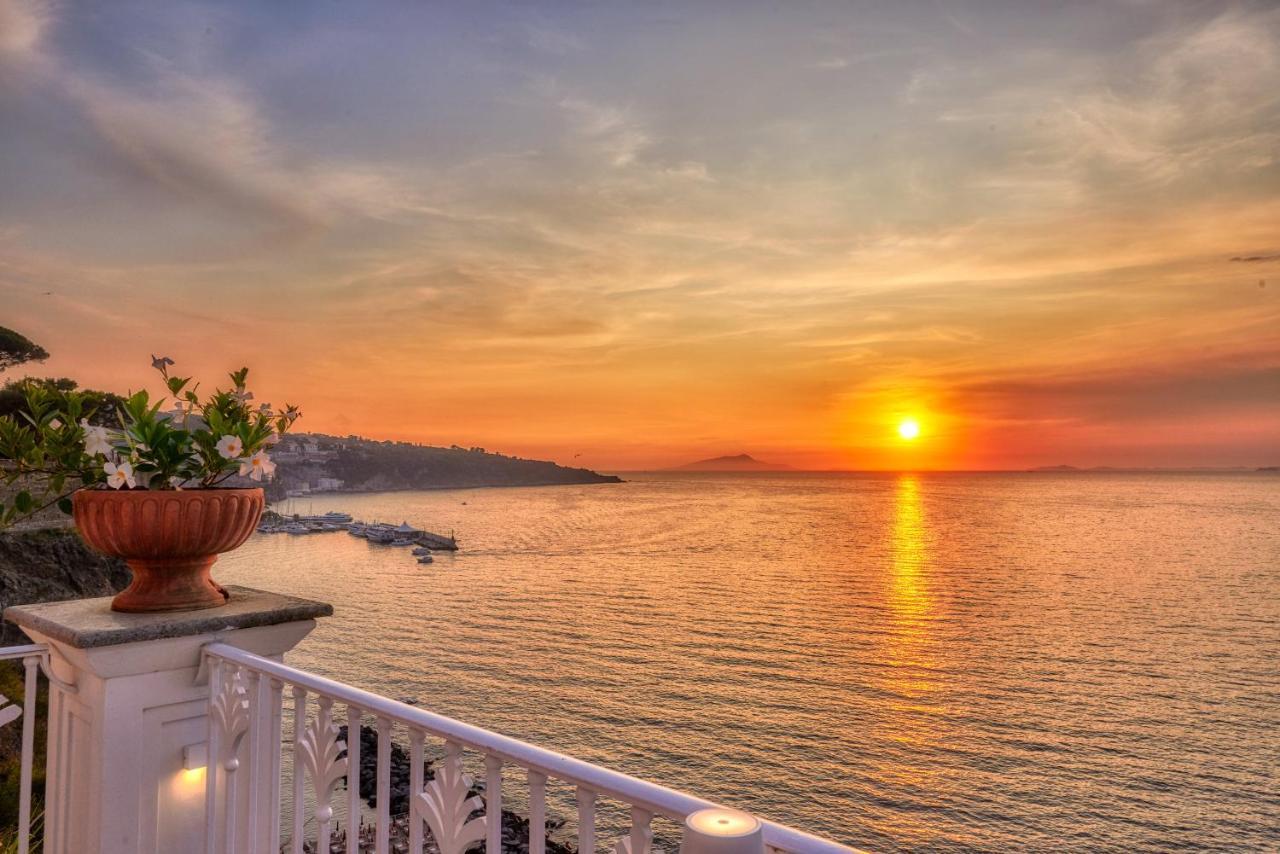Grand Riviera Hotel