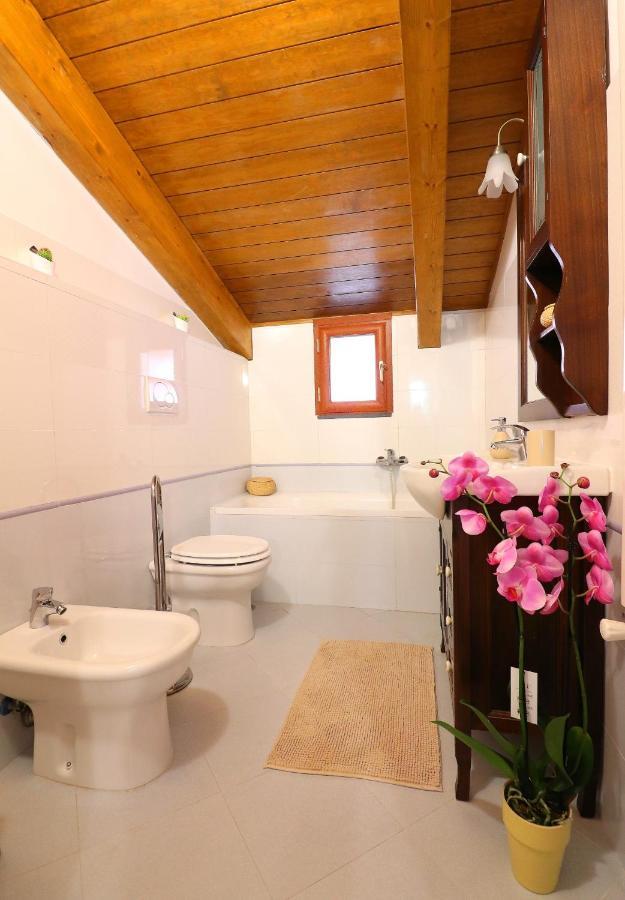 Anthony House - De Vivo Realty * Sorrento