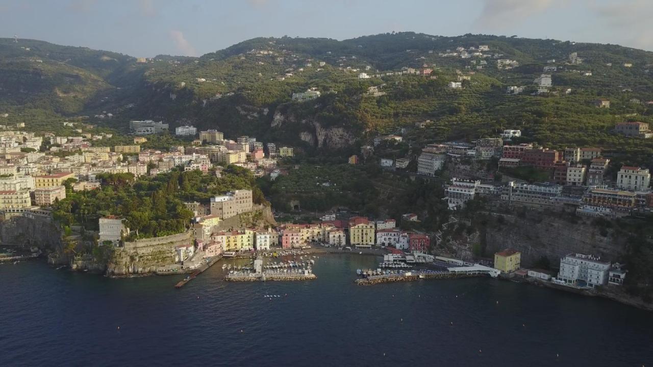 Golden * Sorrento