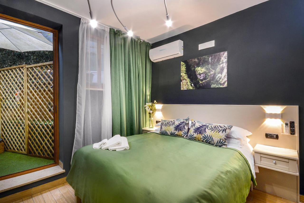 Bed & Breakfast Queen 2*