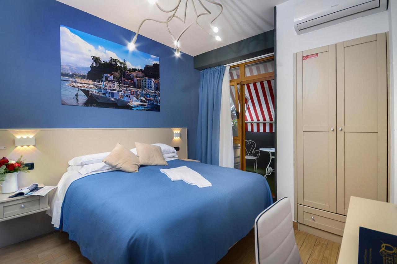 Queen Bed & Breakfast Sorrento