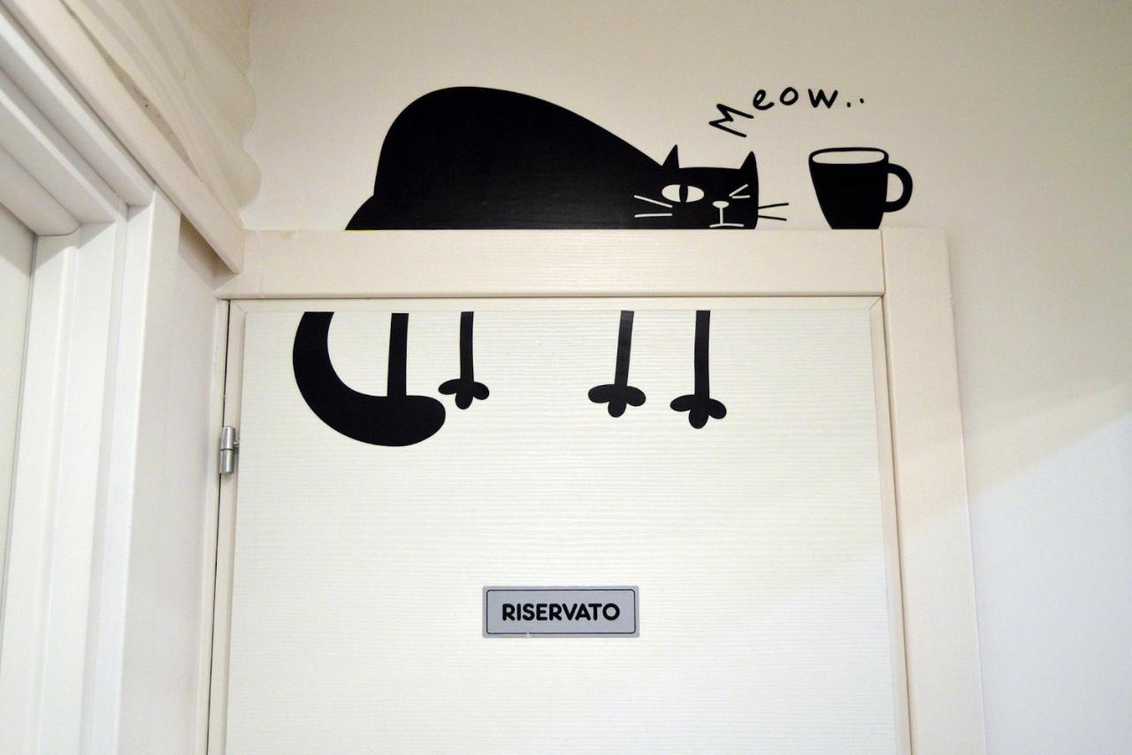 Queen Bed & Breakfast