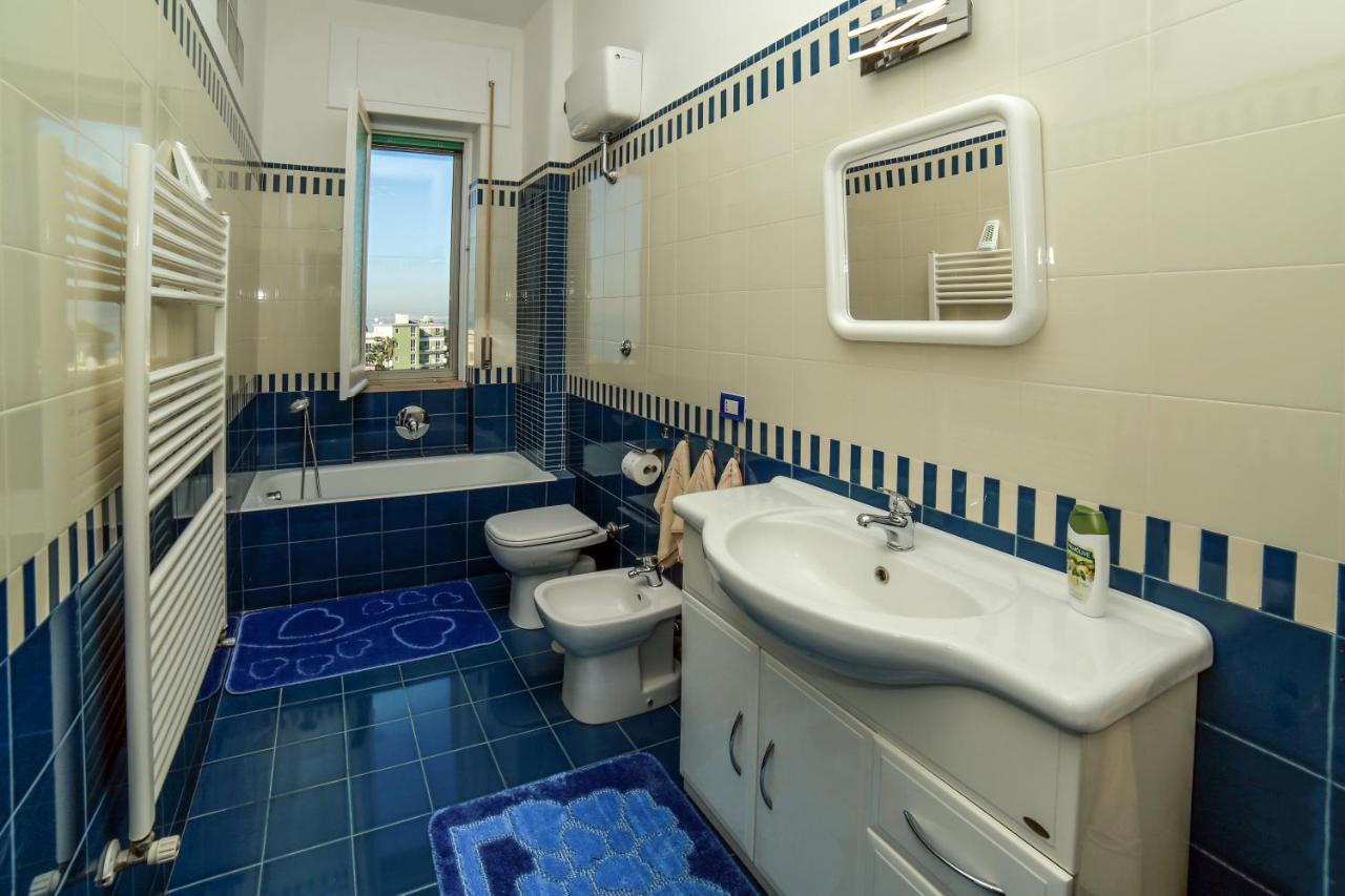 Camy House - De Vivo Realty Apartment *
