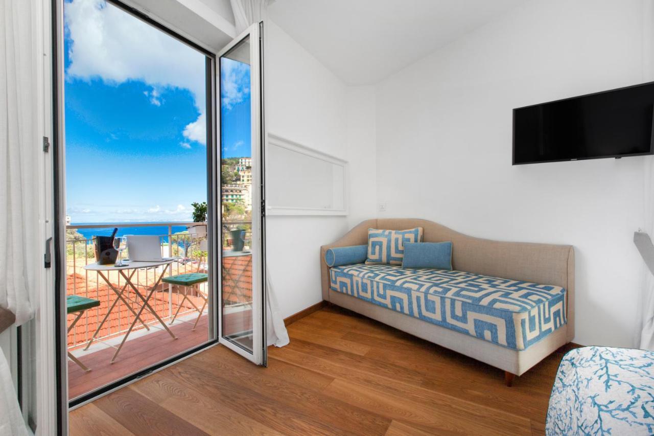 Apartment Sorrentovibes - Luxury Sea View & Jacuzzi In Centre Sorrento