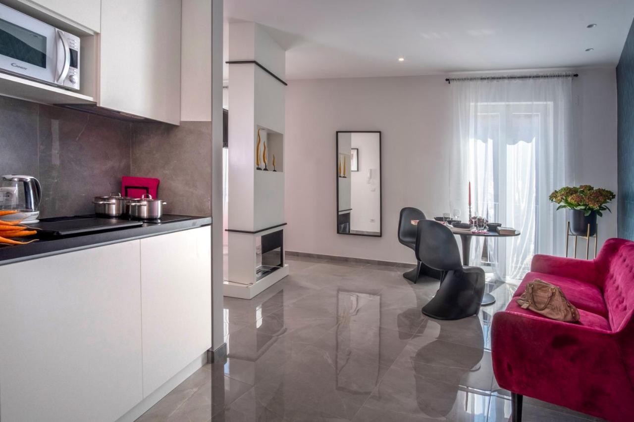 36 Steps In Tasso Square Apartamento