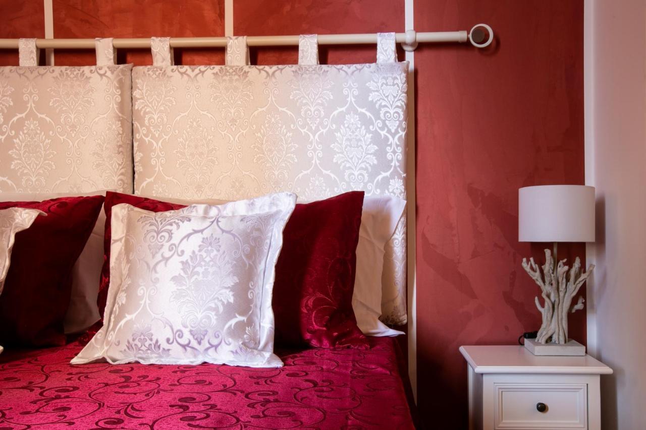 Al Mare Bed & Breakfast *