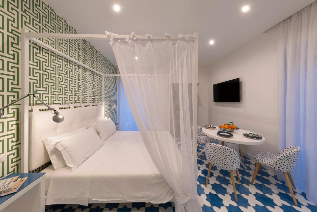 Luxury&romantic With Balcony In