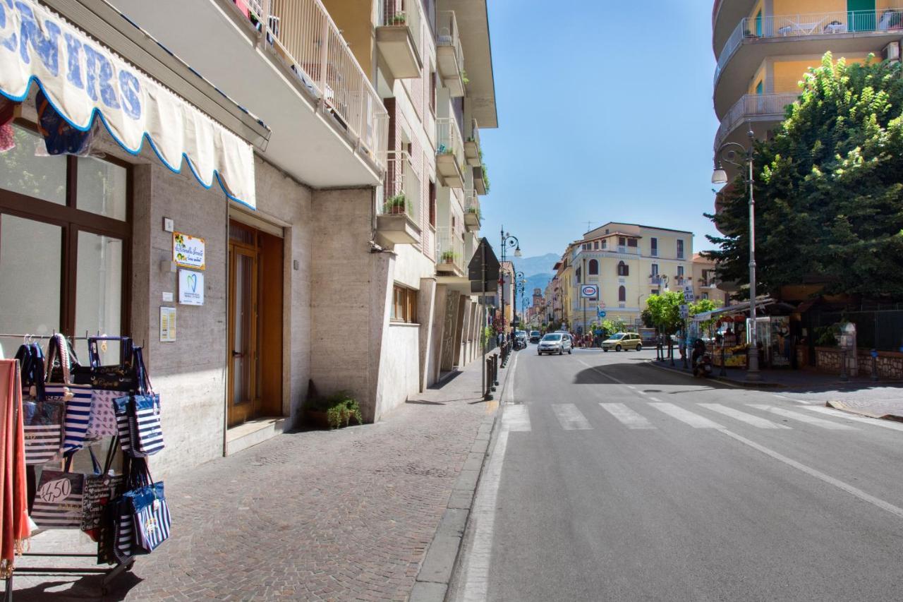 Sorrentovibes - Luxury Sea View & Jacuzzi In Centre Apartment Sorrento