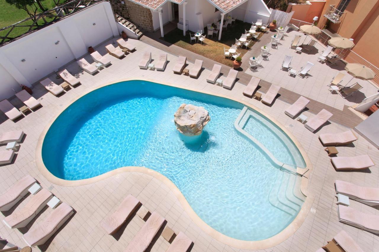 Arbareto Hotel